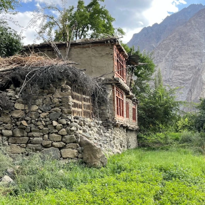 Visiting Pakistan on a Shoestring: A Backpacker’s Handbook