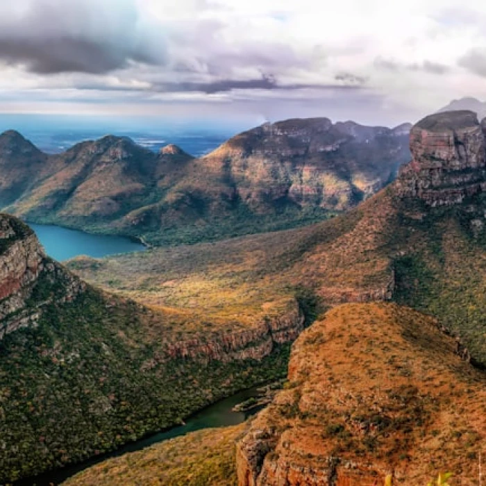 Discover South Africa's Top Morning Run Spots: Scenic Routes & Safety Tips