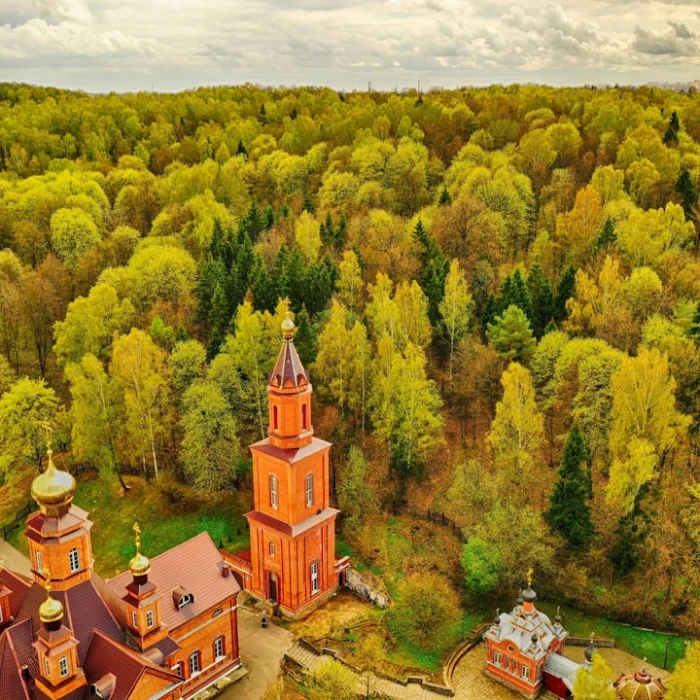 Discover Belarus's Iconic Bridges: Architectural Marvels Across Its Cities