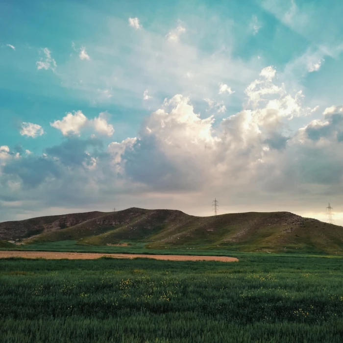 Discover Iran's Breathtaking Beauty: Top Scenic Walks & Hikes