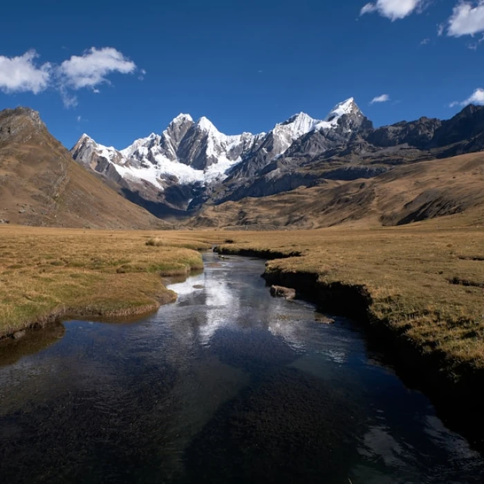 Navigating Peru: Your Ultimate Guide to Flights, Buses, and Boats
