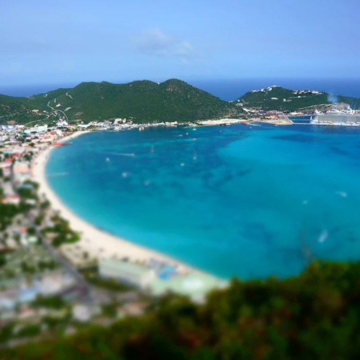 Unveiling Saint Martin's Dark Skies: Top Spots for Stargazing & Night Photography