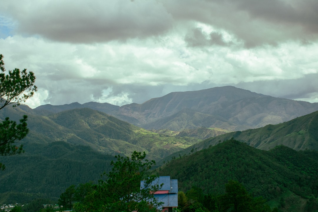 Escape the Ordinary: Discover the Dominican Republic's Serene Lakeside Retreats