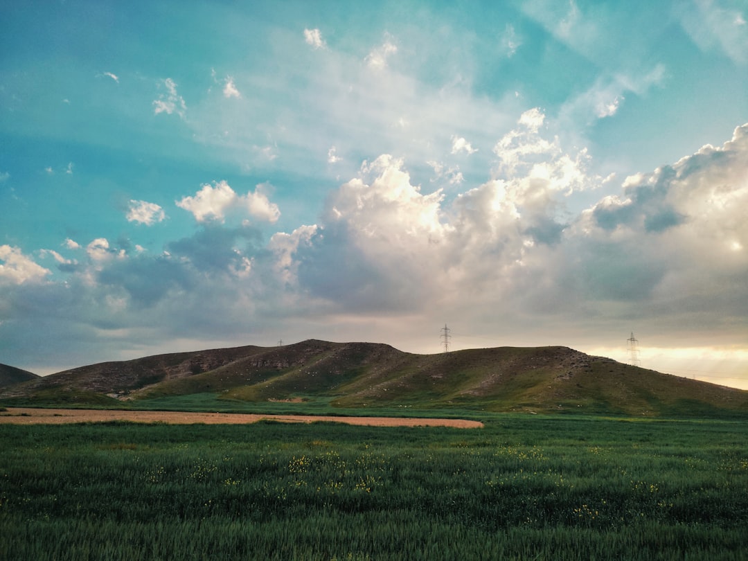Discover Iran's Breathtaking Beauty: Top Scenic Walks & Hikes