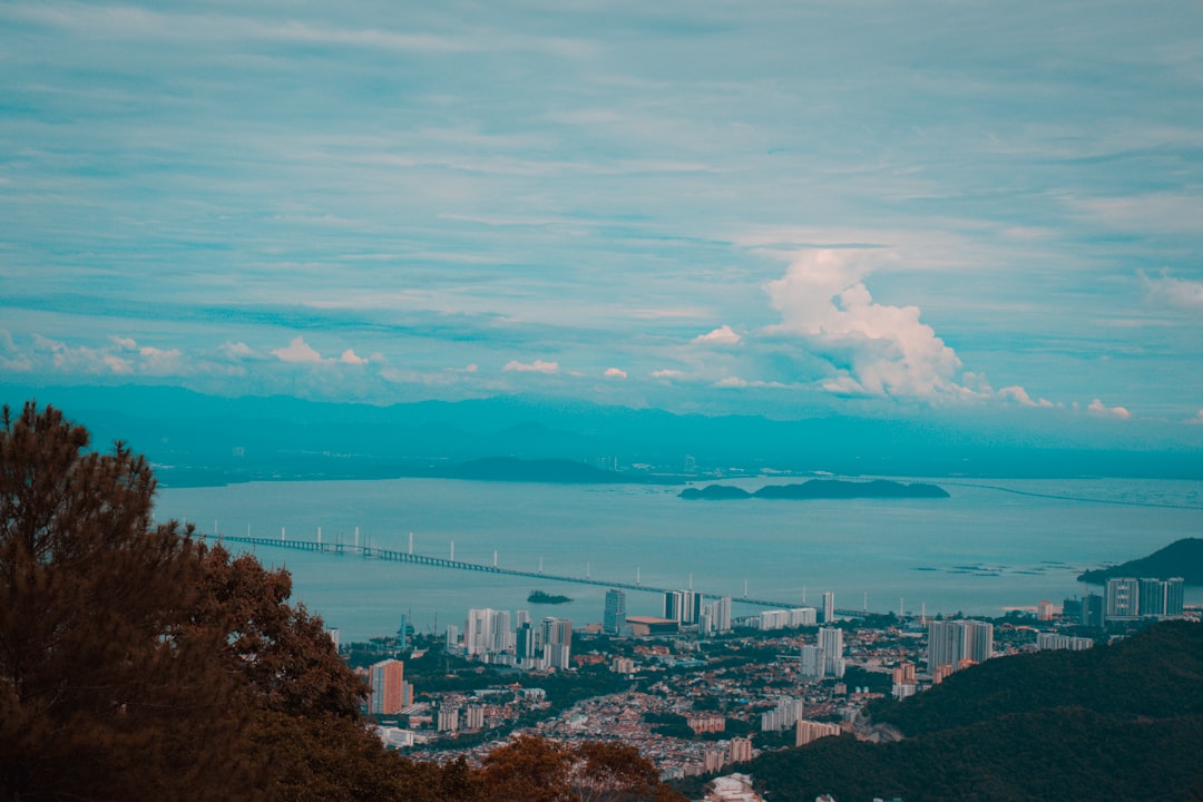A Guide to the Most Famous Bridges in Malaysia