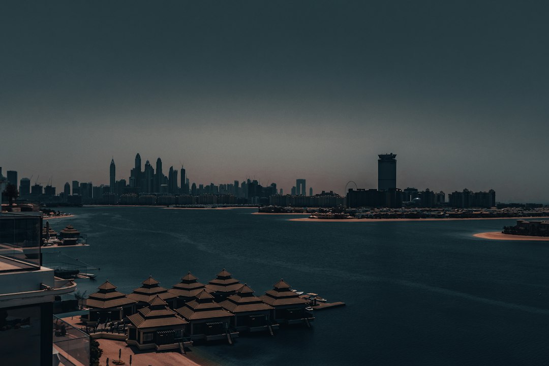 Unveiling the UAE's Dark Sky Sanctuaries: Top Spots for Stargazing & Night Photography